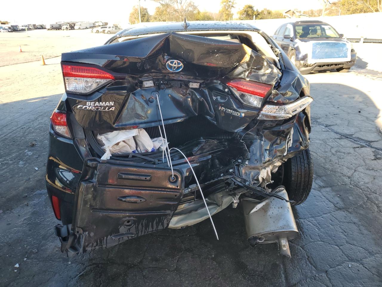 Toyota Corolla Le Image 13