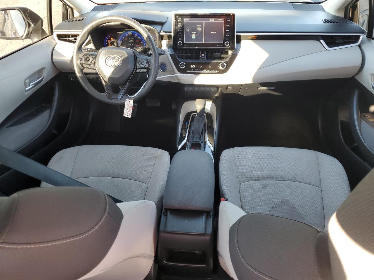 Toyota Corolla Le Image 4