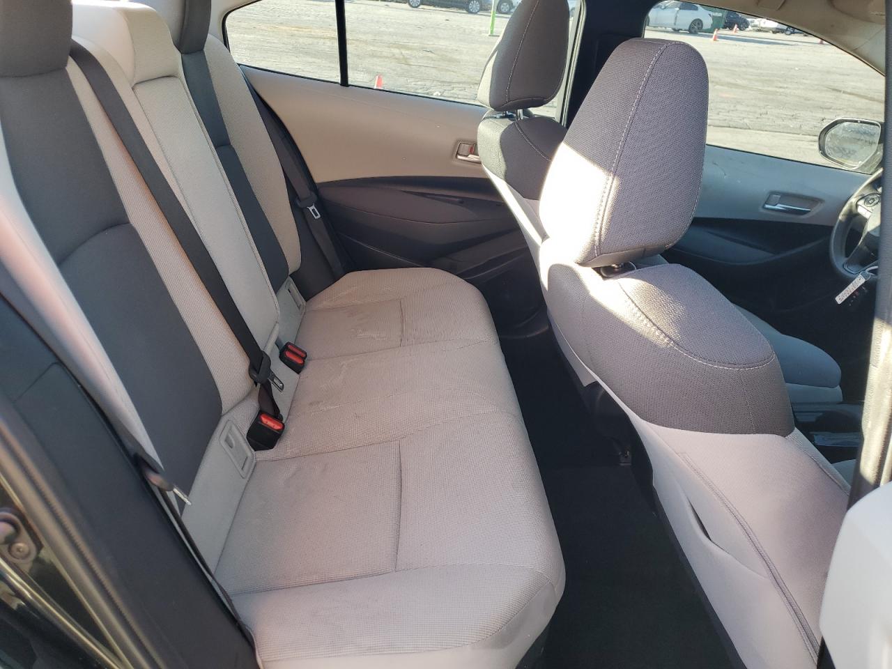 Toyota Corolla Le Image 6