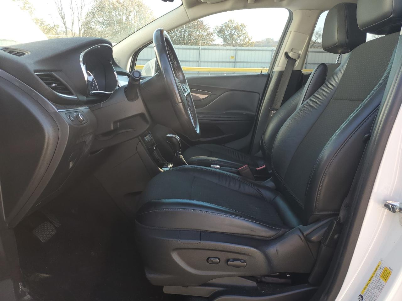 Buick Encore Preferred Image 8