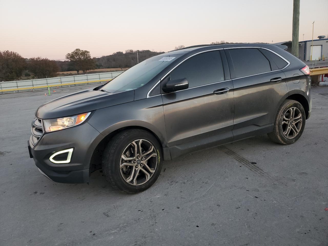 Ford Edge Titanium Image 1