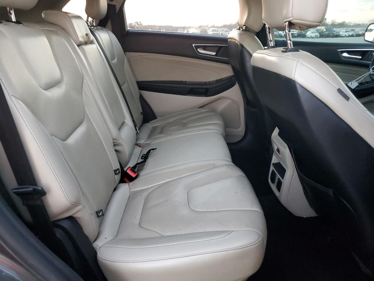 Ford Edge Titanium Image 9