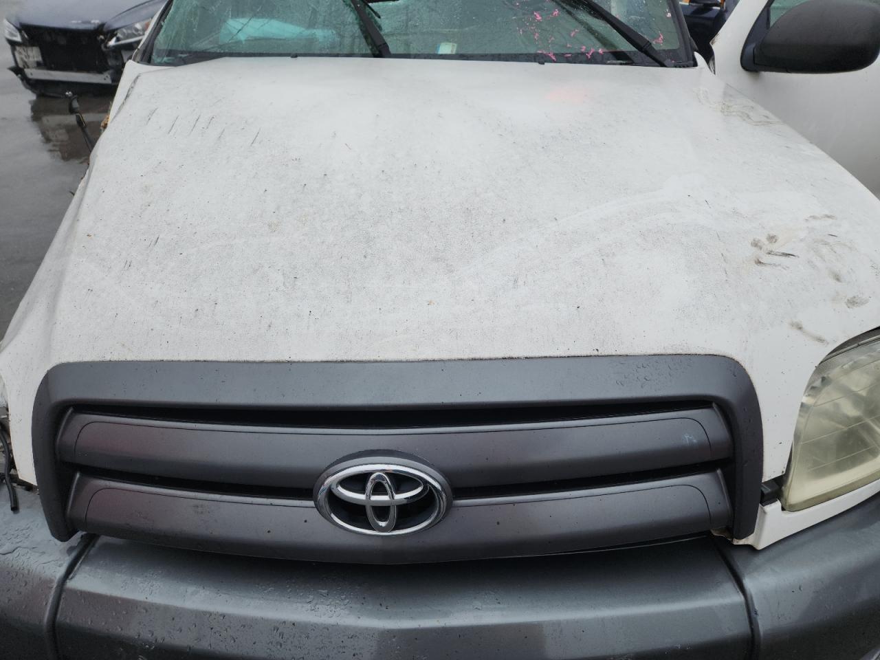 Toyota Tundra Image 11