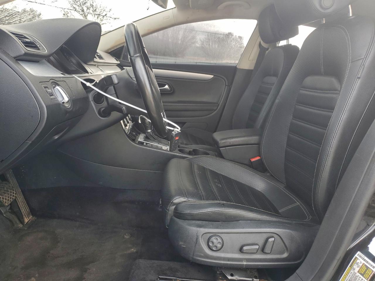 Volkswagen CC Base Image 7