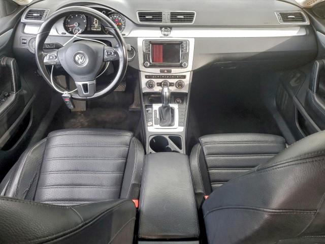 Volkswagen CC Base Image 8