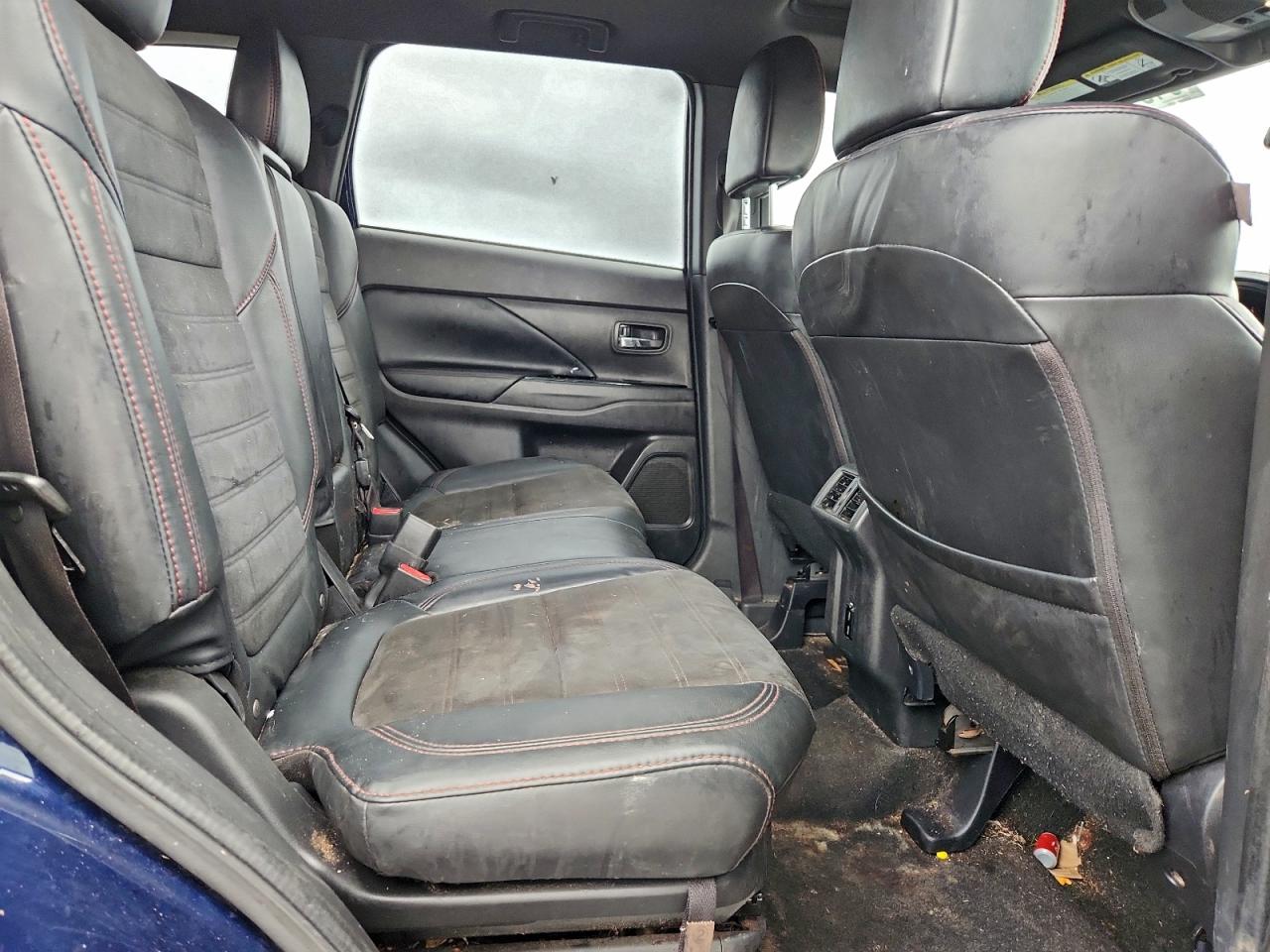 Mitsubishi Outlander Se Image 13