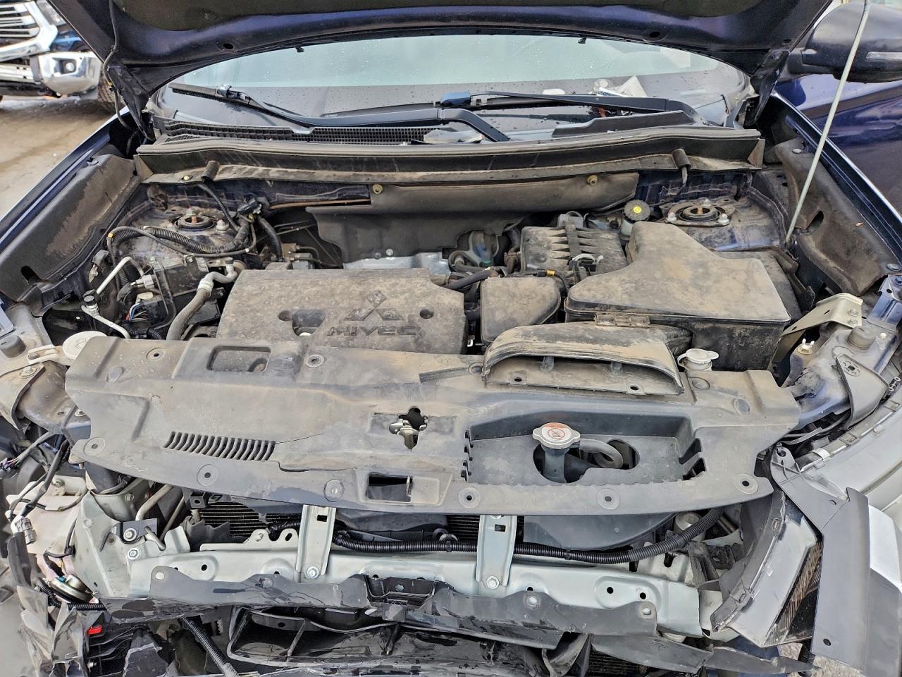 Mitsubishi Outlander Se Image 11