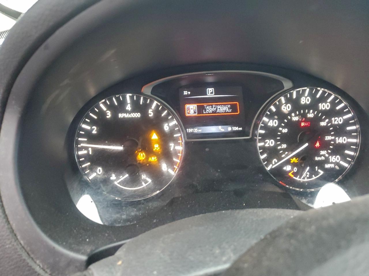 Nissan Altima 2.5 Image 9