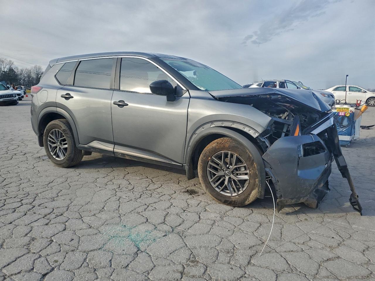 Nissan Rogue S Image 7