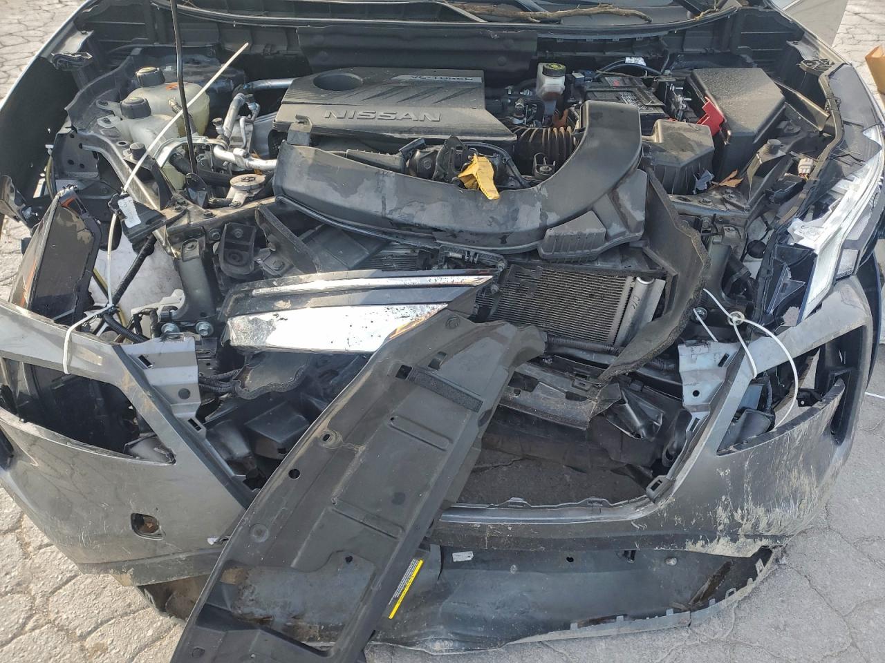 Nissan Rogue S Image 8