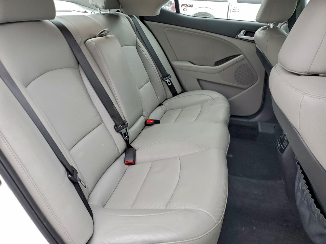 Kia Optima Ex Image 13