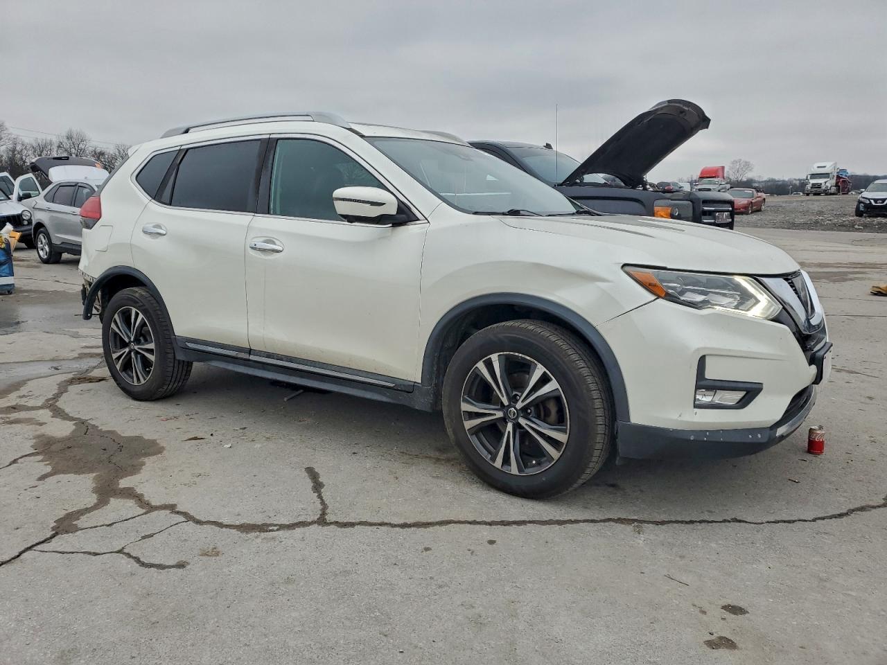Nissan Rogue Sv Image 3
