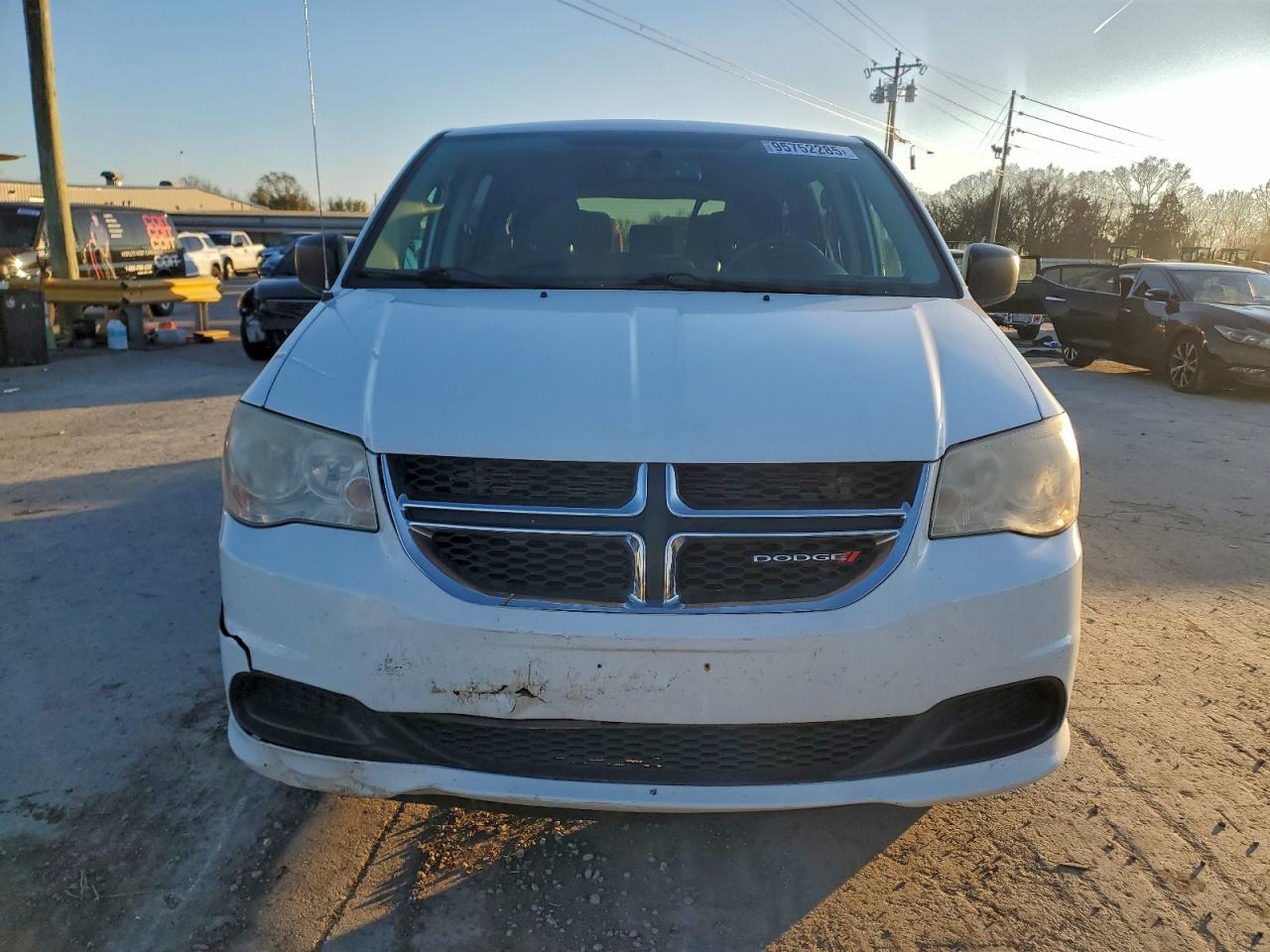 Dodge Caravan Se Image 10