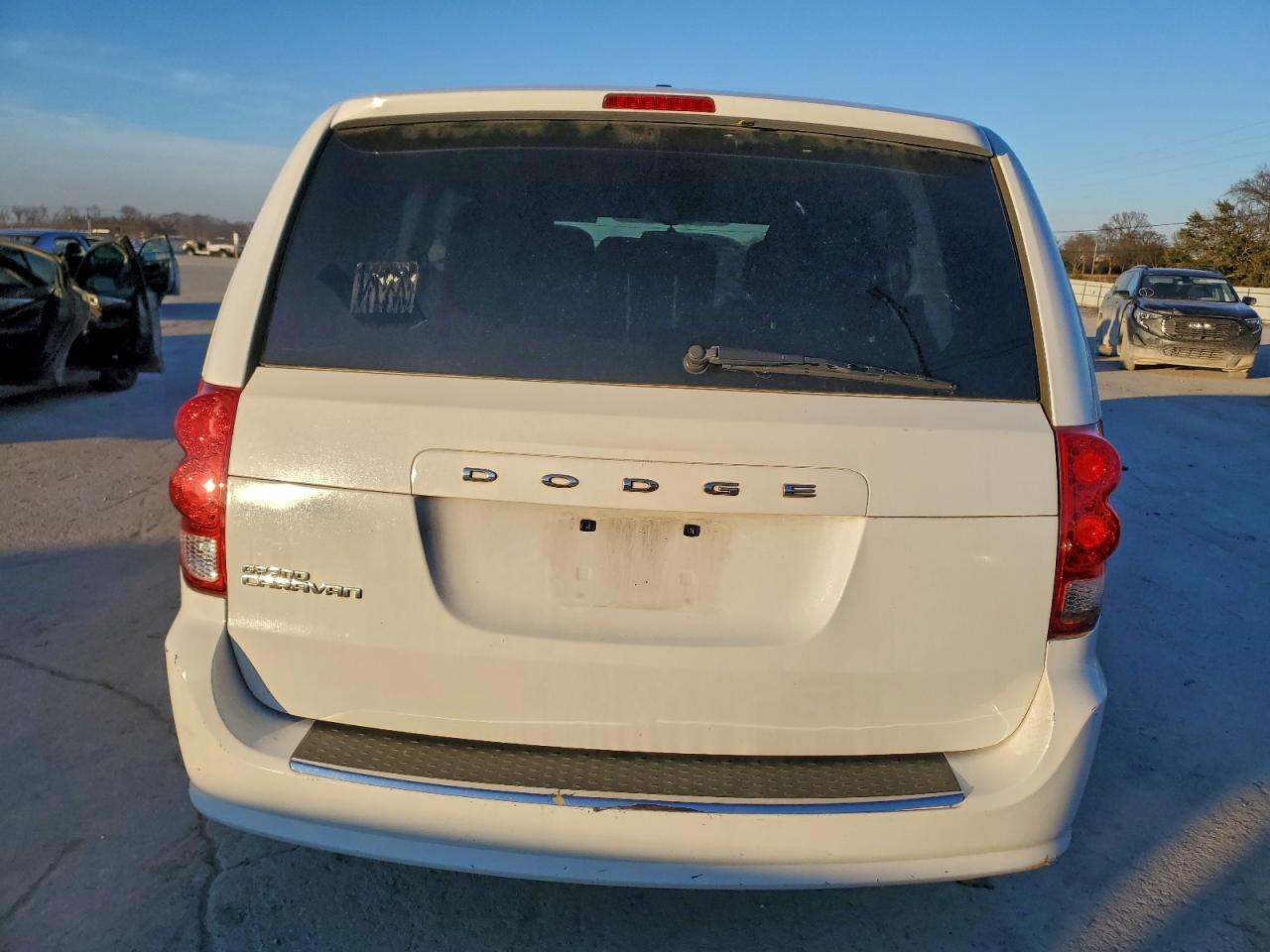 Dodge Caravan Se Image 6
