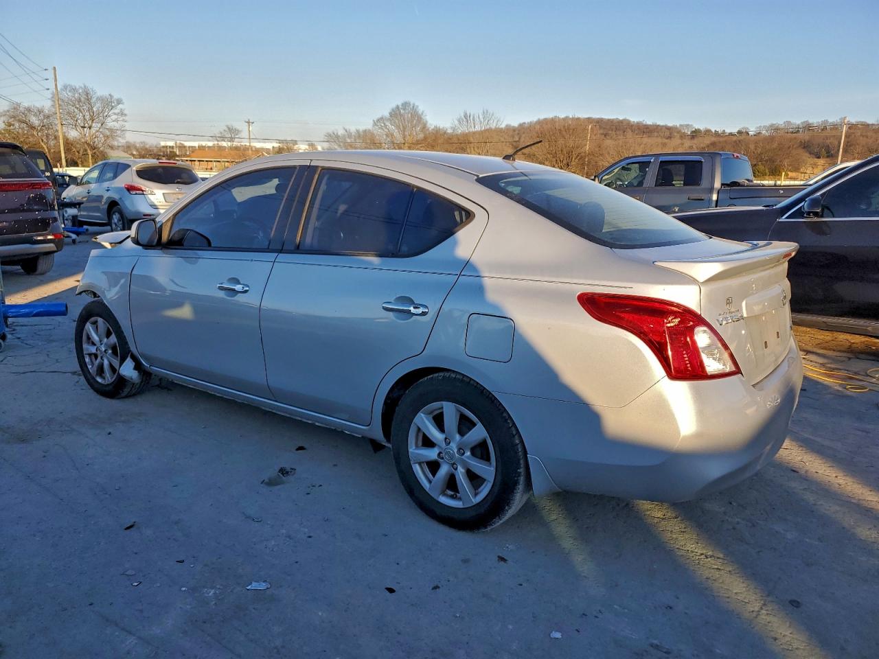 Nissan Versa S Image 2