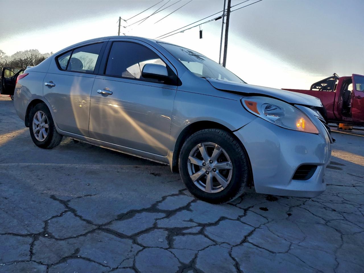 Nissan Versa S Image 6