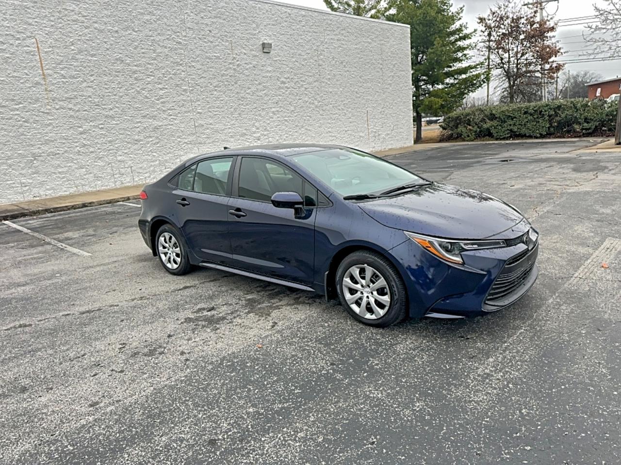 Toyota Corolla Le Image 1