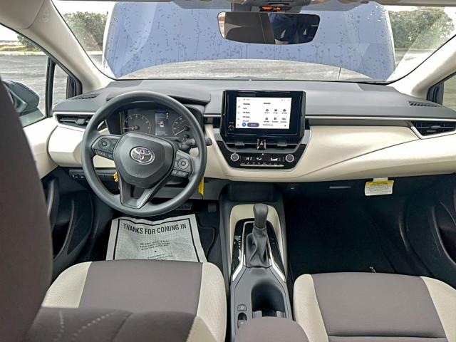 Toyota Corolla Le Image 9