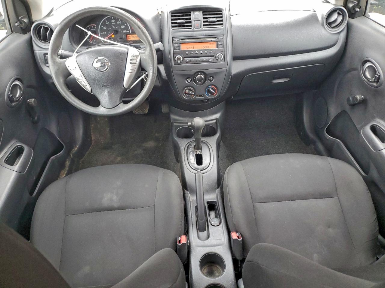 Nissan Versa S Image 4