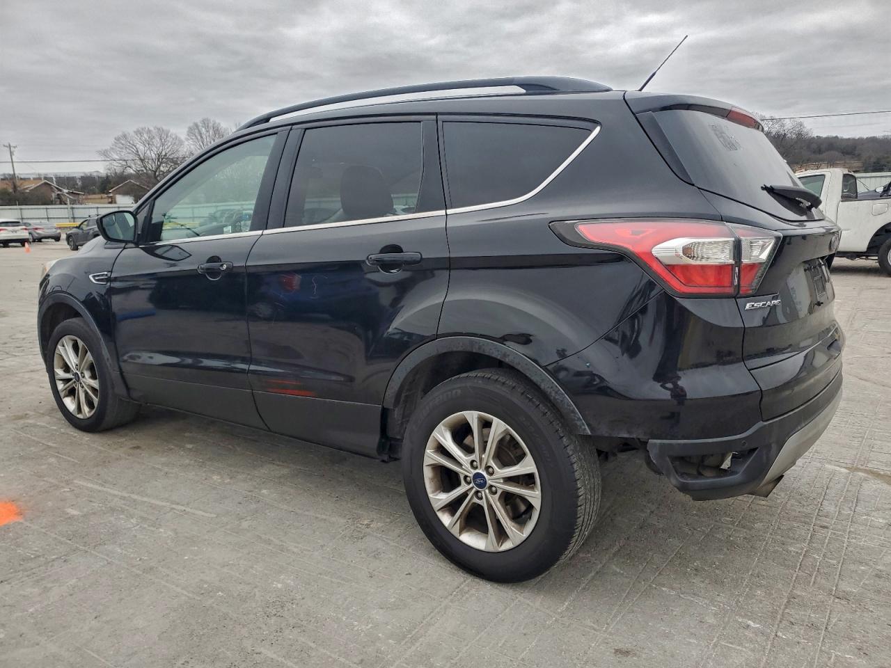 Ford Escape Se Image 3