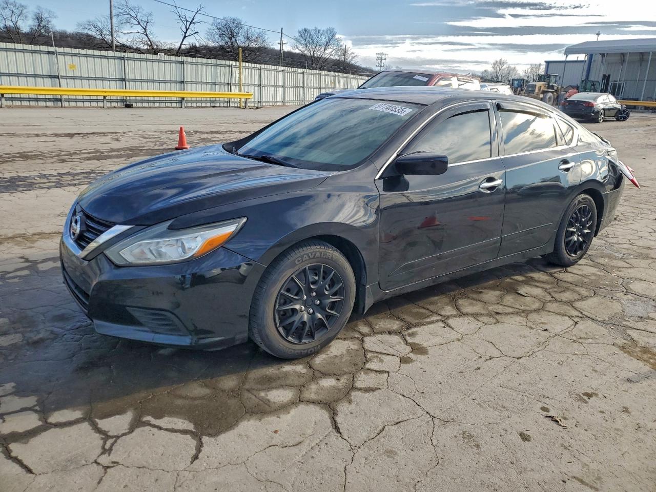 Nissan Altima 2.5 Image 1