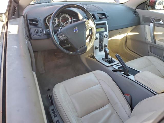 Volvo C70 T5 Image 9