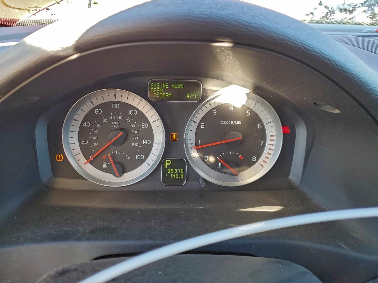 Volvo C70 T5 Image 2