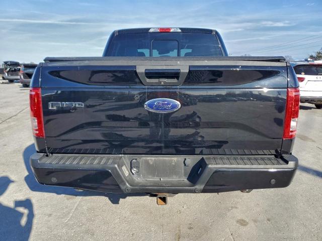 Ford F-150 Supercrew Image 13