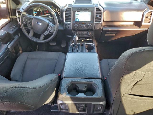 Ford F-150 Supercrew Image 6