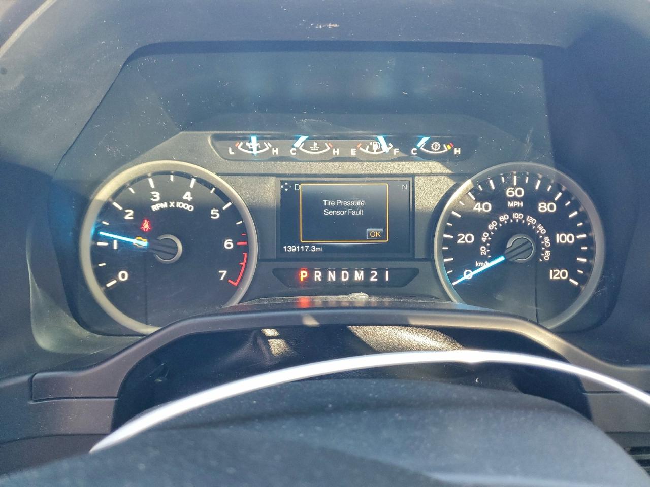 Ford F-150 Supercrew Image 5