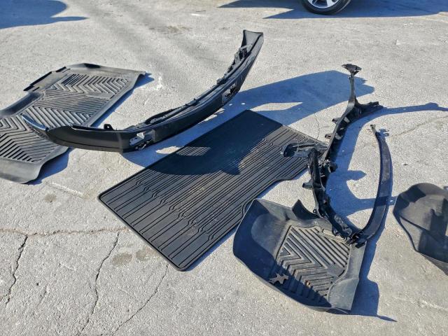 Ford F-150 Supercrew Image 3