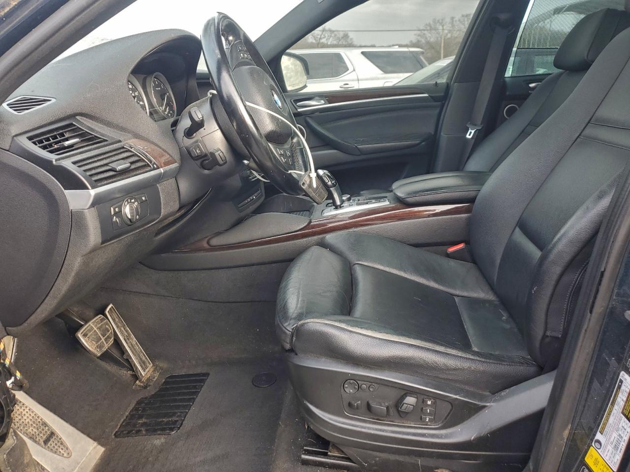 BMW X Series Xdrive50i Image 7