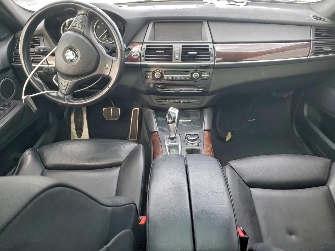 BMW X Series Xdrive50i Image 2