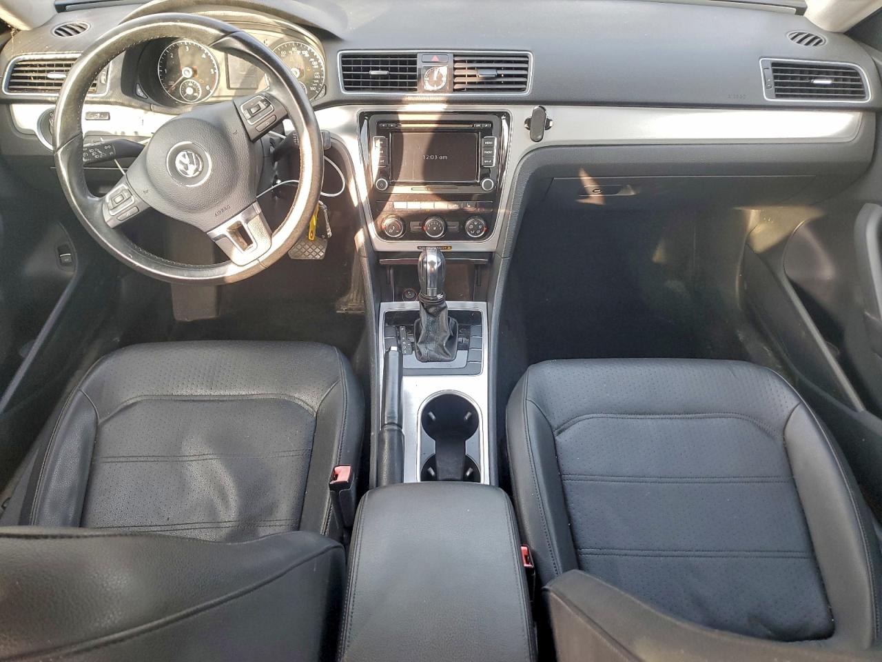 Volkswagen Passat Se Image 4