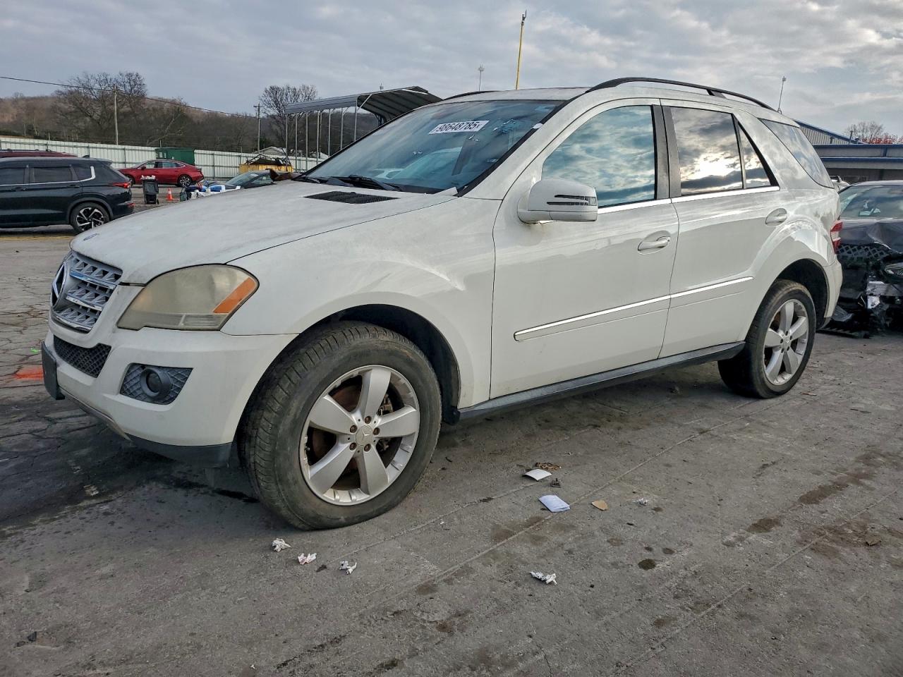 Mercedes-Benz M-Class 350 Image 1