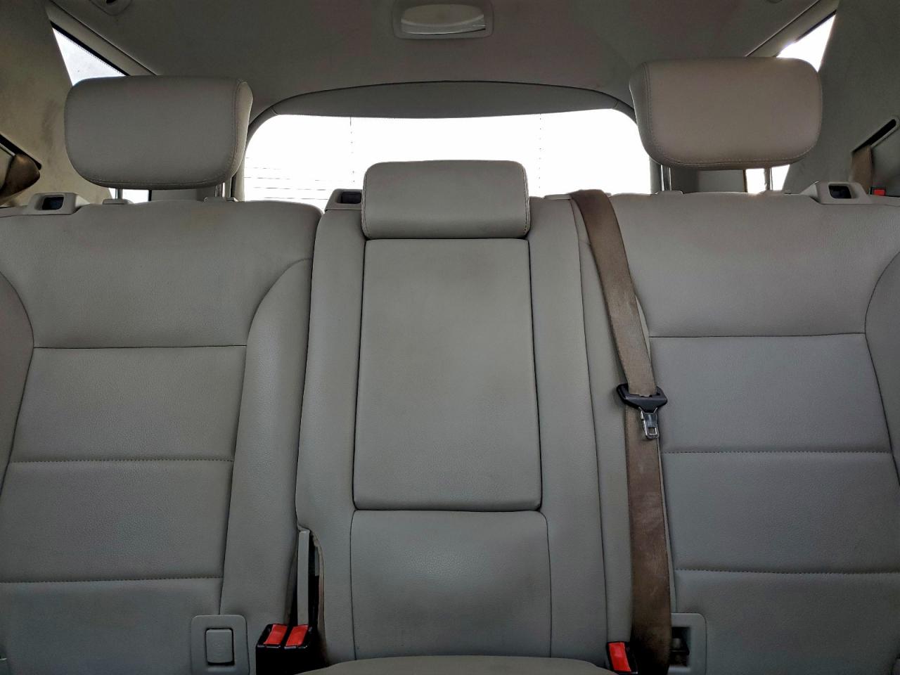 Mercedes-Benz M-Class 350 Image 11