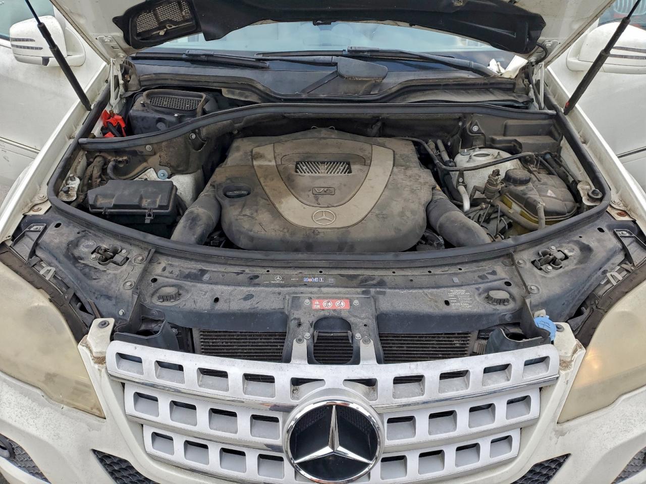 Mercedes-Benz M-Class 350 Image 13