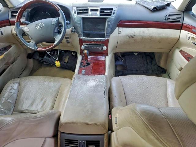 Lexus LS 460 Image 4