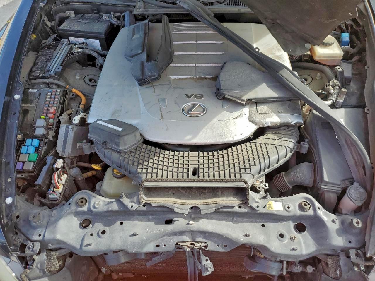 Lexus LS 460 Image 10