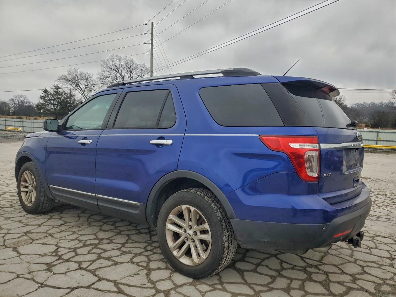 Ford Explorer Xlt Image 10