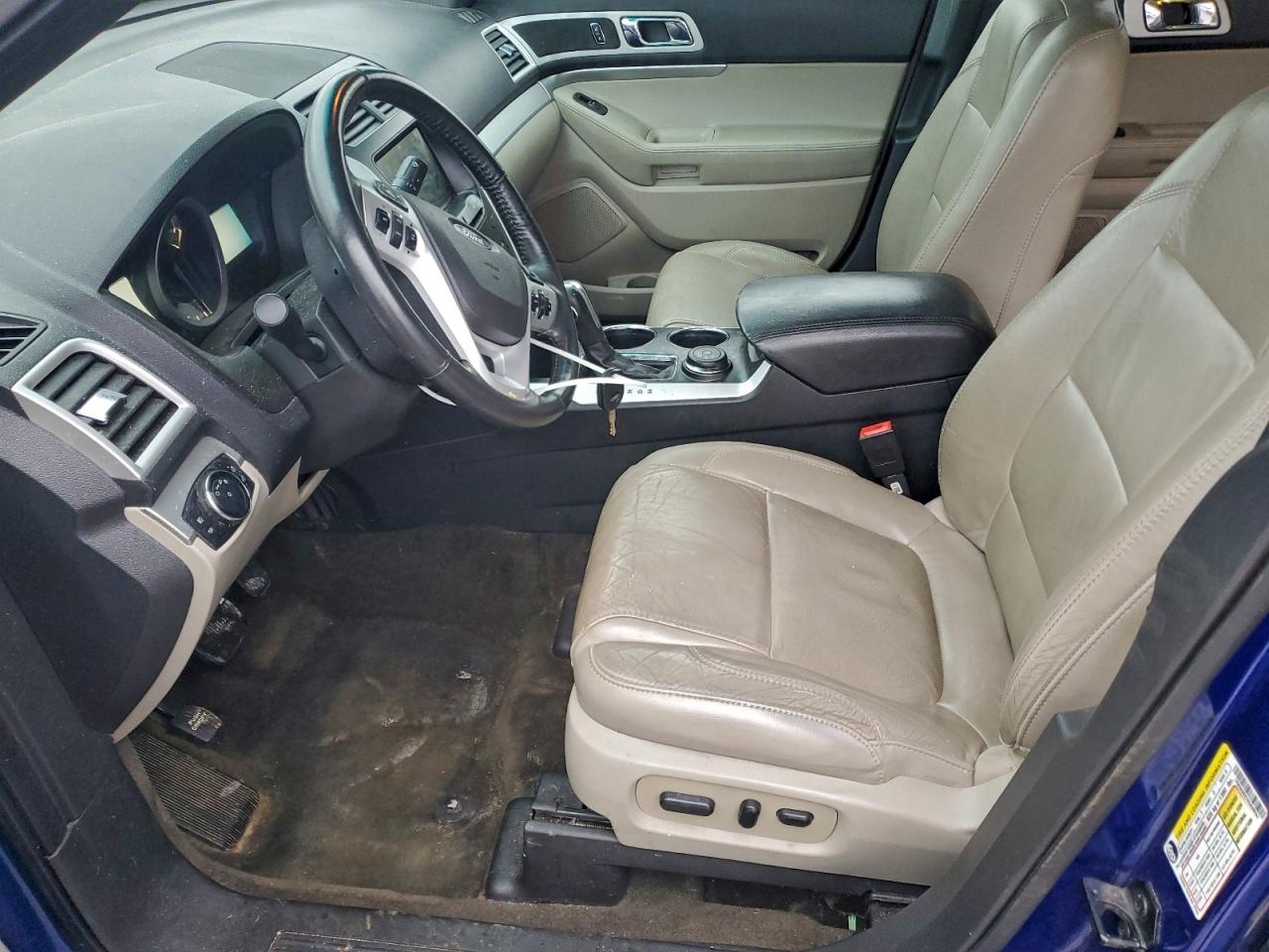 Ford Explorer Xlt Image 2