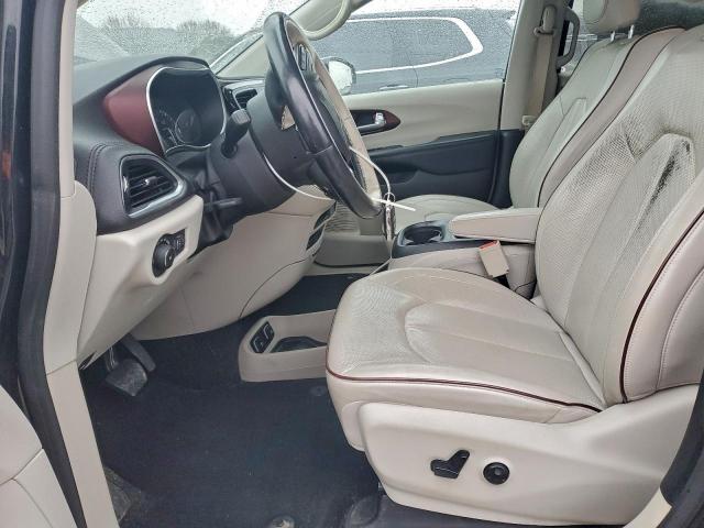 Chrysler Pacifica Limited Image 12