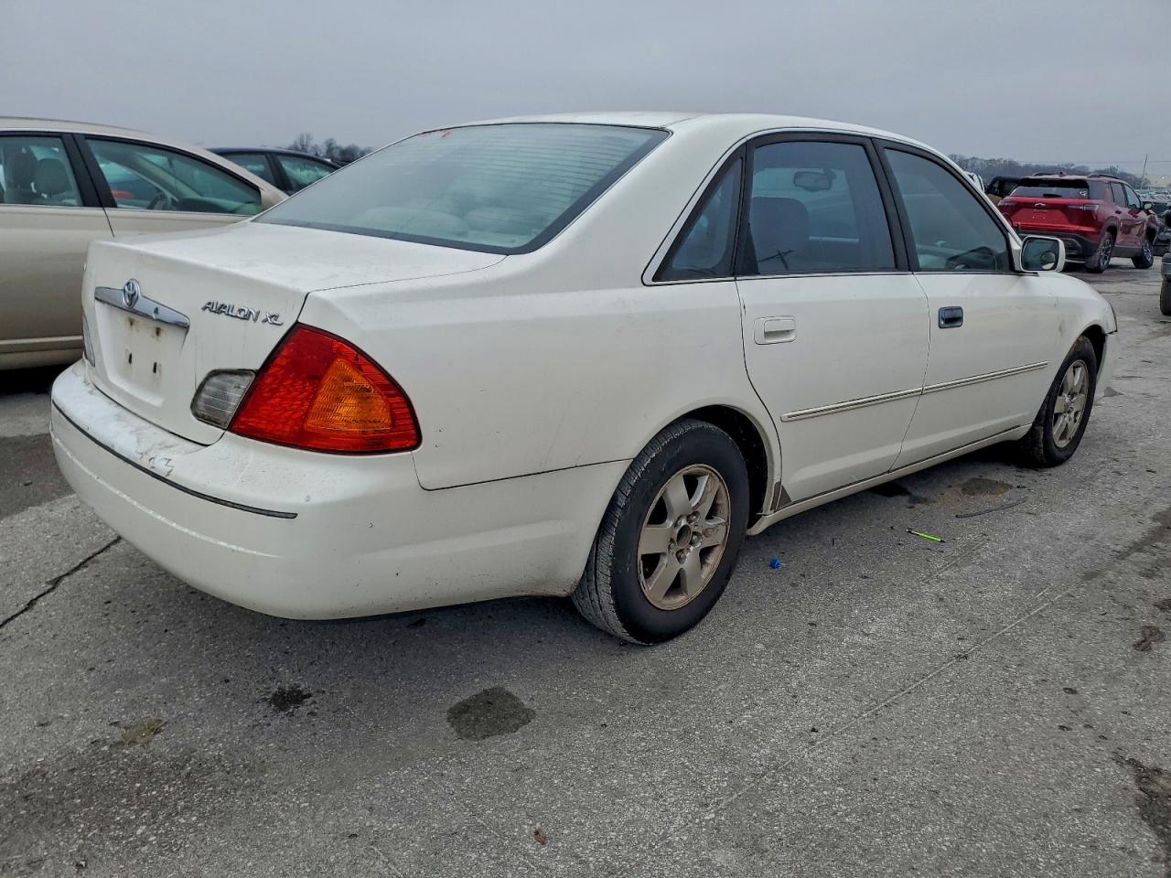 Toyota Avalon Xl Image 8