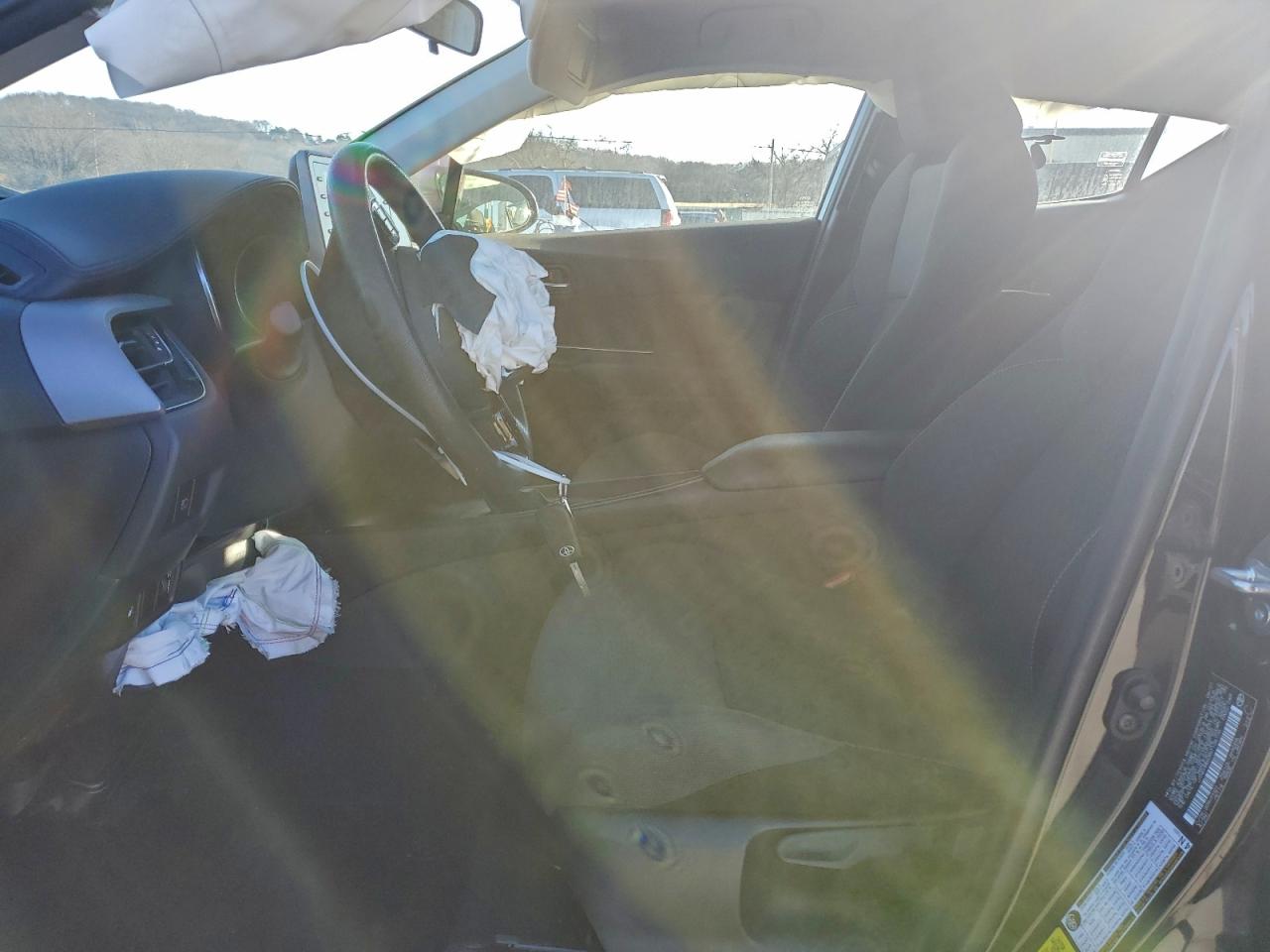 Toyota C-HR Xle Image 4