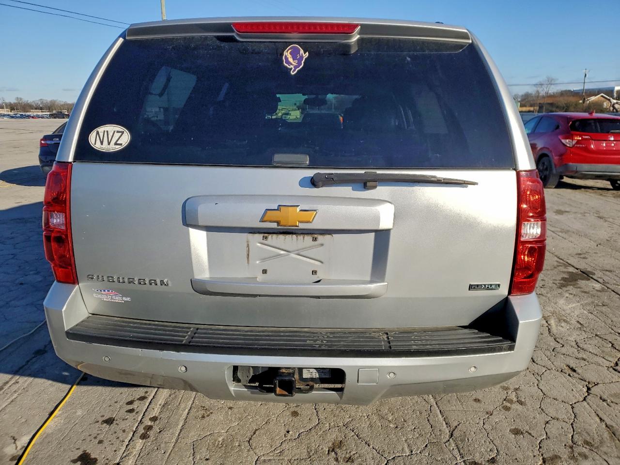 Chevrolet Suburban C1500 Lt Image 2