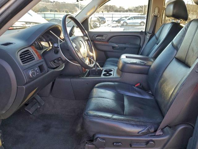 Chevrolet Suburban C1500 Lt Image 6