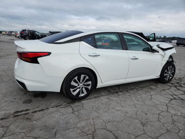 Nissan Altima S Image 7