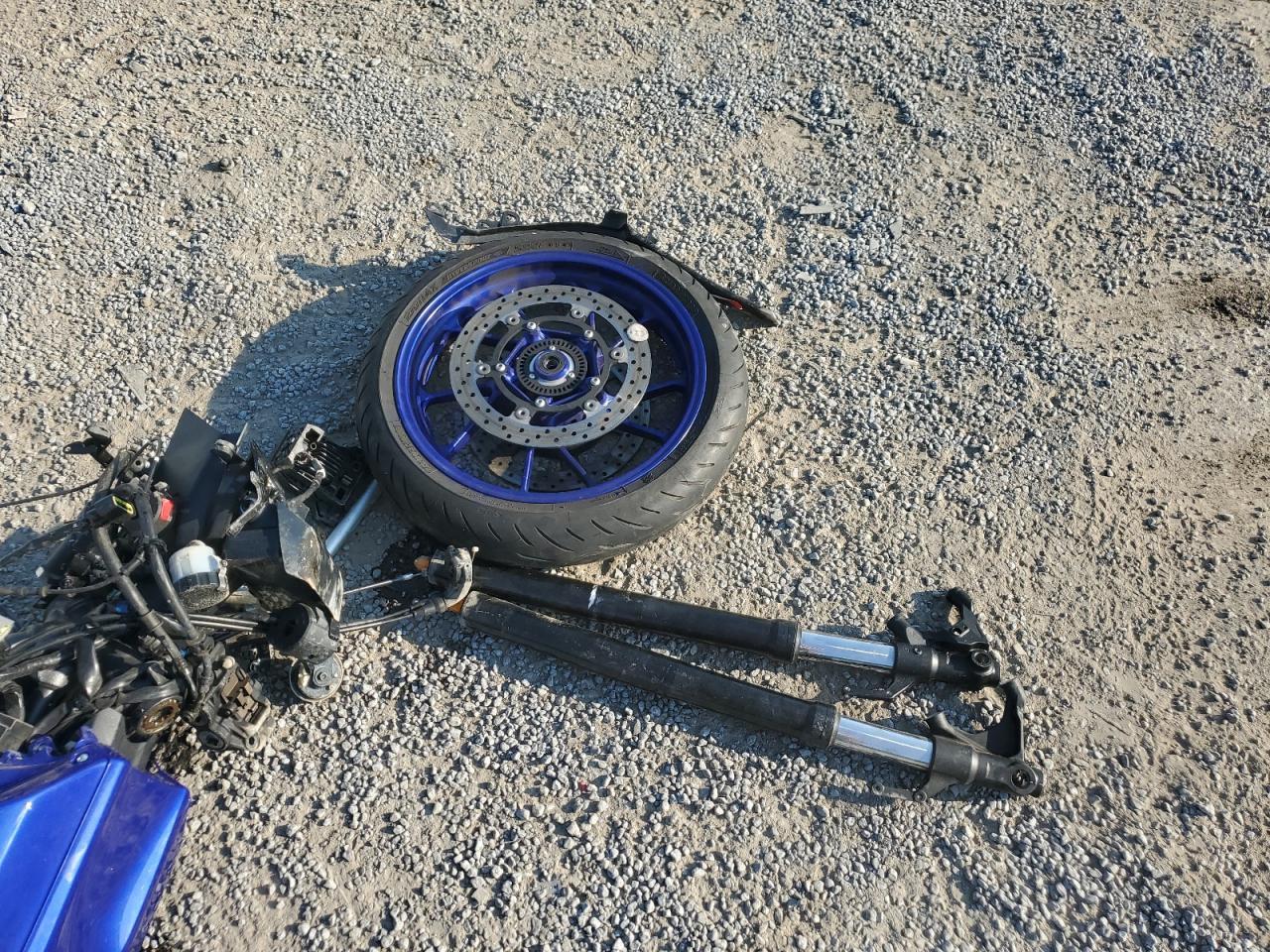 Yamaha Yzfr7 Image 3