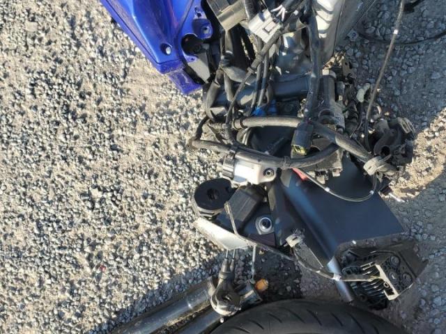 Yamaha Yzfr7 Image 9