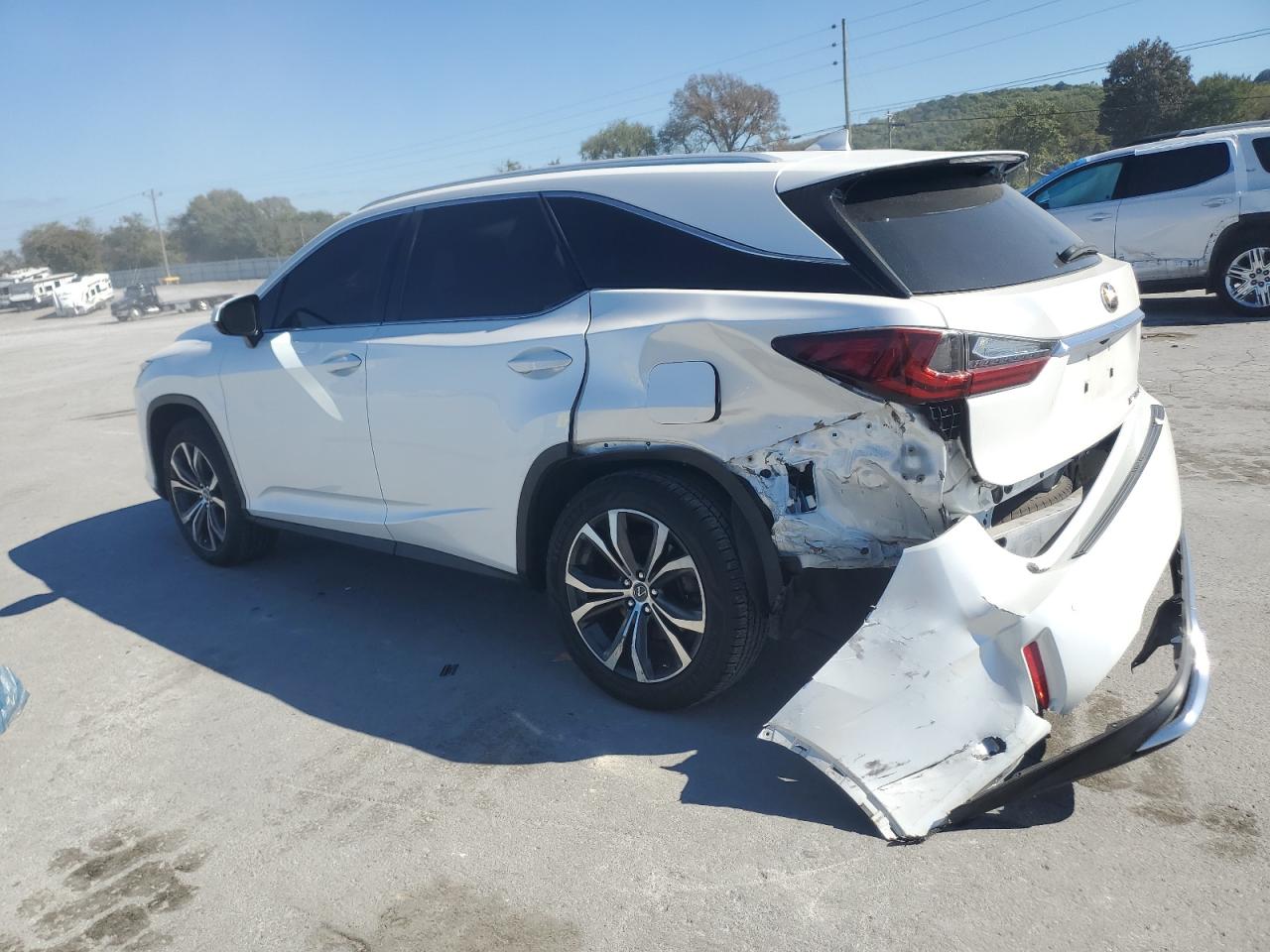 Lexus RX 350 L Image 12